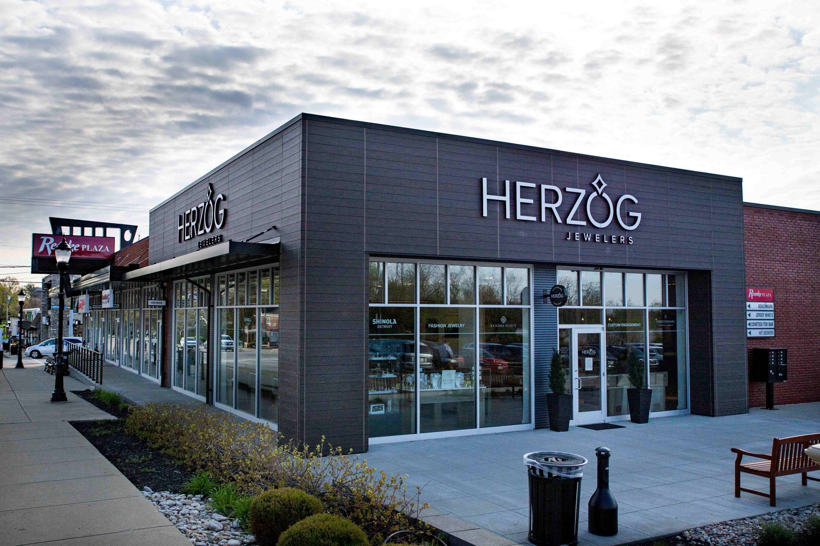 Herzog Jewelers storefront in Fort Mitchell, Kentucky